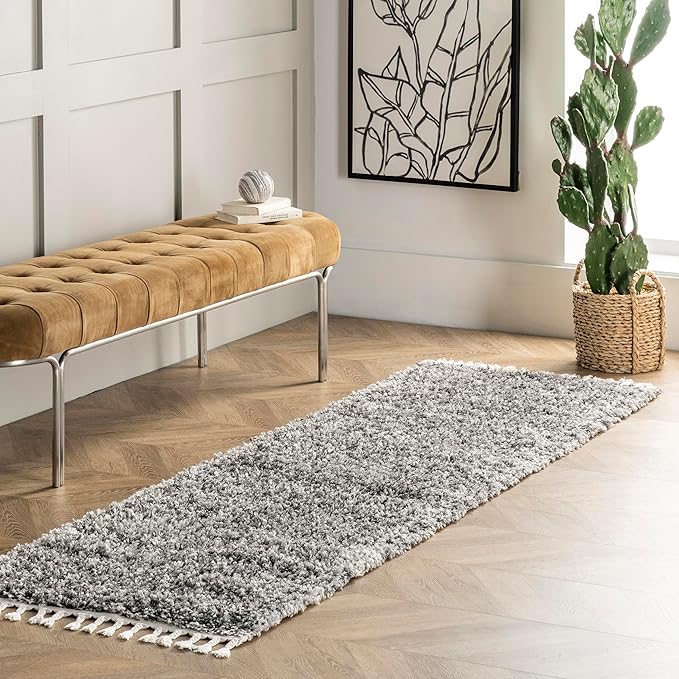 nuLOOM Brooke Shag Tasseled Area Rug - 2'6" x 10' Runner Shag Rug Casual Grey/Ivory Rugs for Living Room Bedroom Dining Room Nursery Entryway Hallway