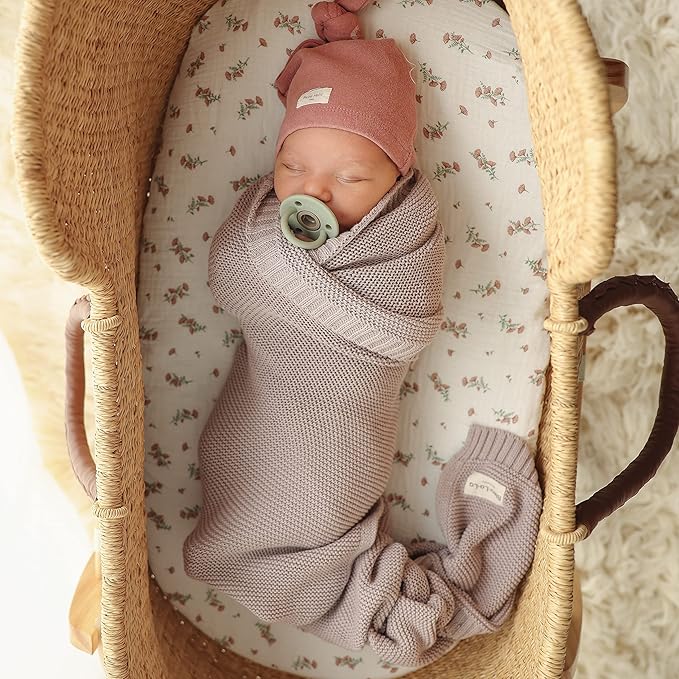 Heritage Knit Organic Cotton Receiving Swaddle Blanket for Girls - 100% Luxury Organic Cotton Knit Warm Cozy Quilt Swaddle Blanket for Newborns Infants Babies & Toddlers (0-2Yrs - Sugar Plum)