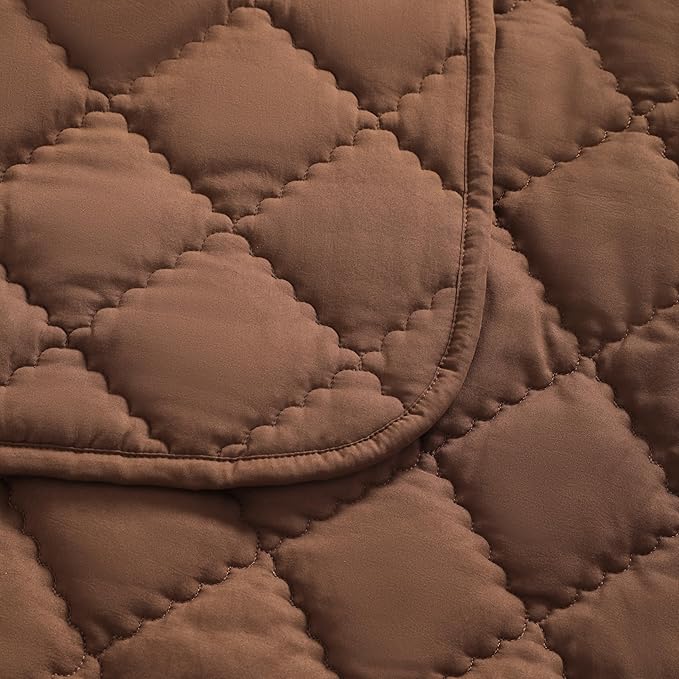 FLXXIE Machine Washable Microfiber Down Alternative Oversized Toddler Comforter, Super Soft and Lightweight Kids Crib Quilted Blanket for Stroller, Travel, 43x60 Inches, Coffee
