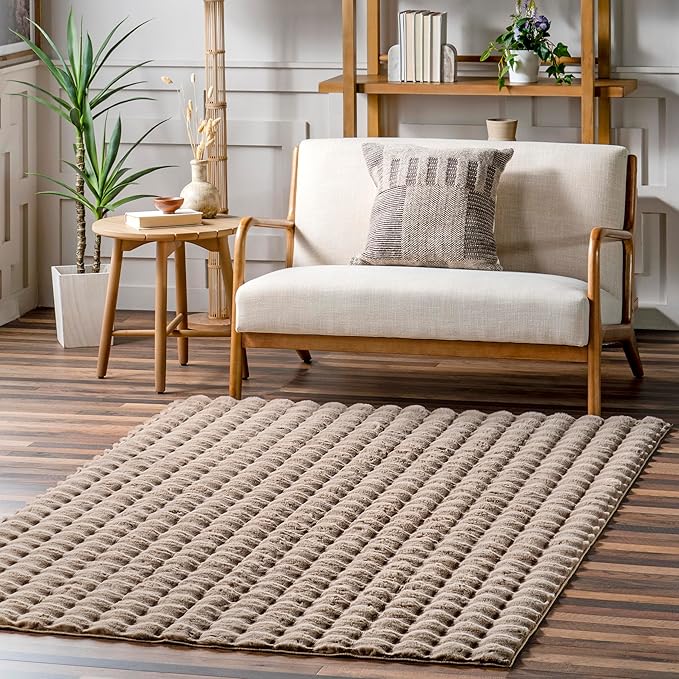 nuLOOM Jeni Taupe, 6' Round, Solid Faux Rabbit, Fluffy and Cozy, High Traffic, Stain Resistant, Easy Clean, Durable Washable Area Rug for Bedroom, Living Room, Dining, Den, Foyer, Entryway