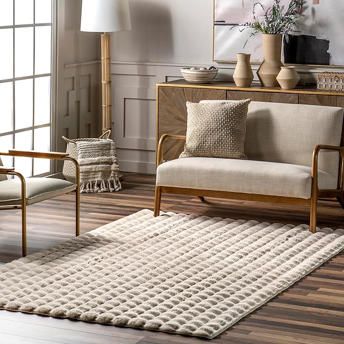 nuLOOM Jeni Beige, 6' Round, Solid Faux Rabbit, Fluffy and Cozy, High Traffic, Stain Resistant, Easy Clean, Durable Washable Area Rug for Bedroom, Living Room, Dining, Den, Foyer, Entryway