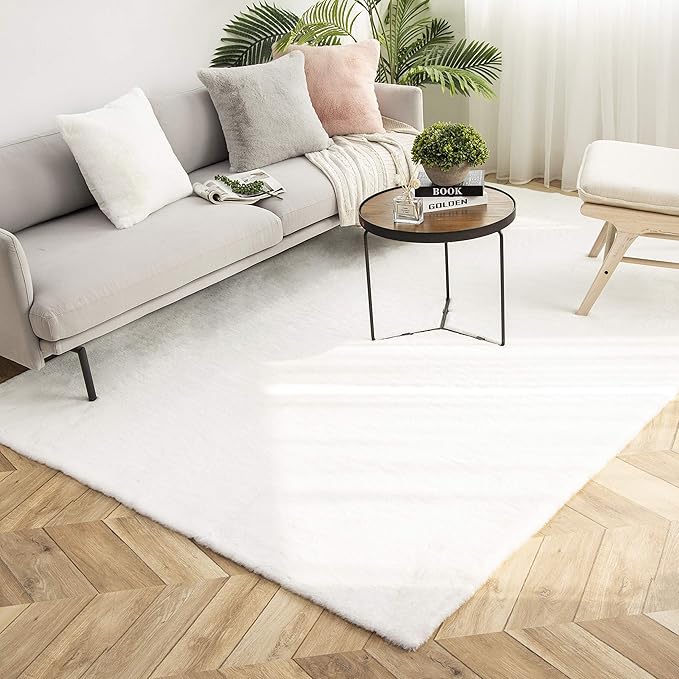 Ashler Faux Fur Rug, Ultra Soft Faux Rabbit Fur, White Area Rugs, 6 x 9 Feet Rectangle, Machine Washable Nursery Decor Throw Rugs for Bedroom, Kids Room, Living Room