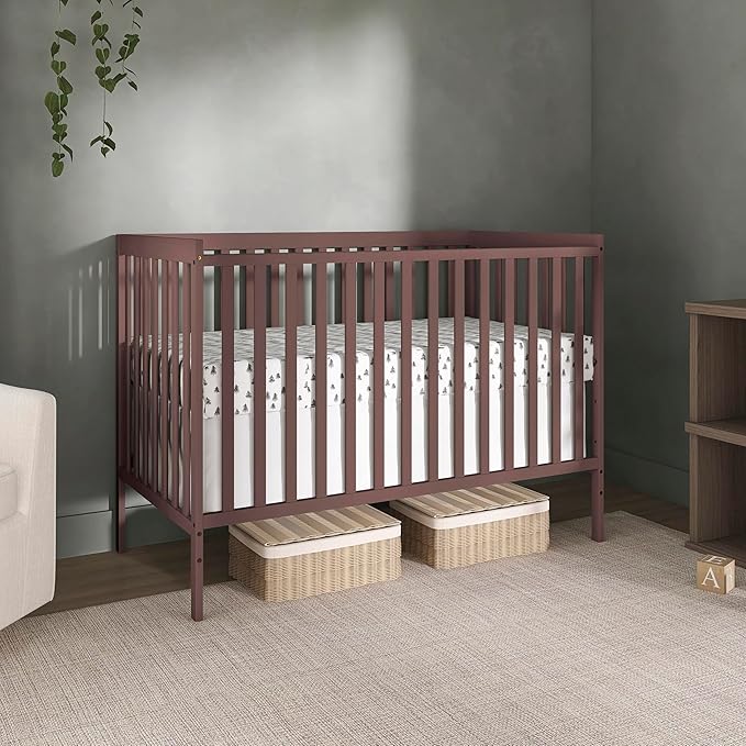 Dream On Me Synergy 5 in 1 Convertible Crib in Baltic Amber, Greenguard Gold and JPMA Certified, Converts from A Baby Crib to A Toddler Bed, A Daybed and Full-Size Bed
