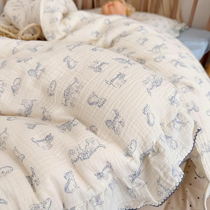 AOJIM Baby Muslin Duvet Cover with cat Patterns, 100% Cotton Toddler Comforter Cover 1 Piece 59X79 inch, Ruffled Design 2-Layer Gauze Crib Bedding Quilt Cover for Kids, No Pillowcases or Quilt