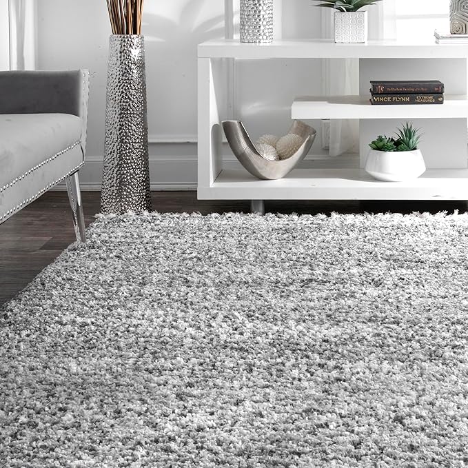 nuLOOM Brooke Shag Tasseled Area Rug - Oval 6'7" x 9' Shag Area Rug Casual Grey/Ivory Rugs for Living Room Bedroom Dining Room Nursery