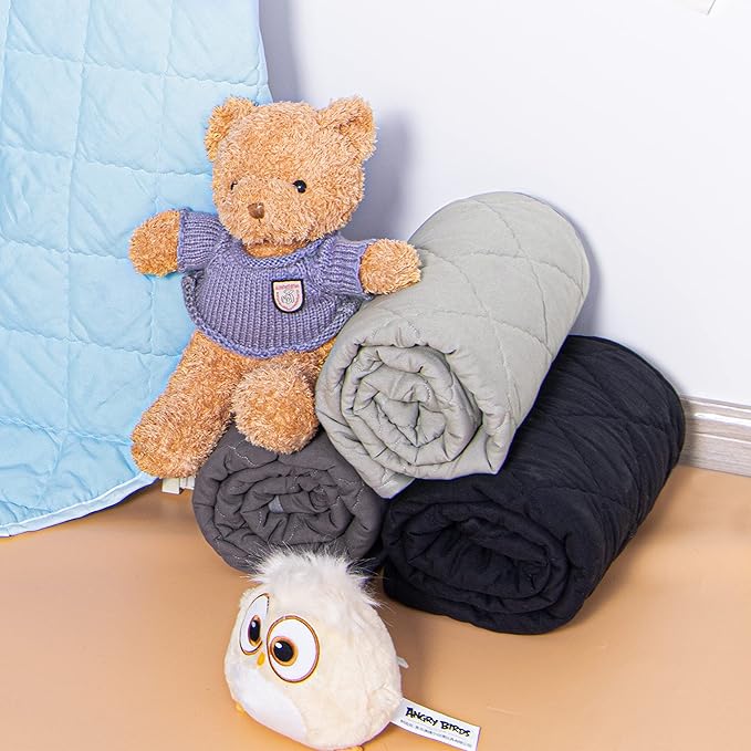 NTBAY Down Alternative Toddler Comforter, Lightweight and Warm Solid Color Baby Crib Quilted Blanket, 39x47 inches, Light Grey