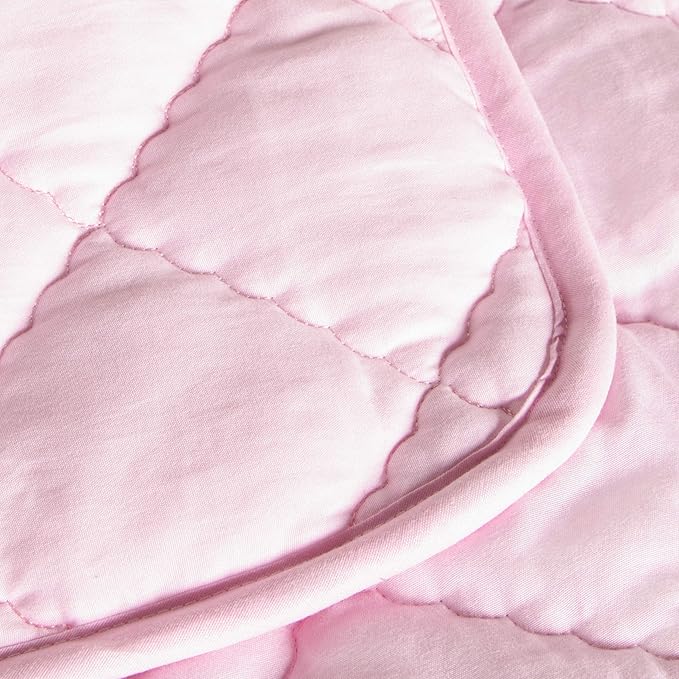 FLXXIE Machine Washable Microfiber Down Alternative Oversized Toddler Comforter, Super Soft and Lightweight Kids Crib Quilted Blanket for Stroller, Travel, 43x60 Inches, Pink