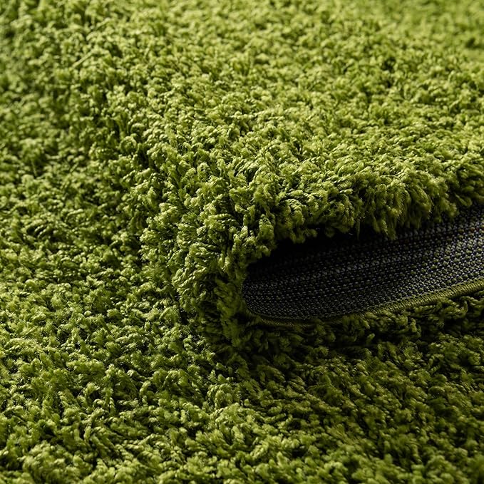 Unique Loom Solid Shag Collection Area Rug (7' 1" Round, Grass Green)