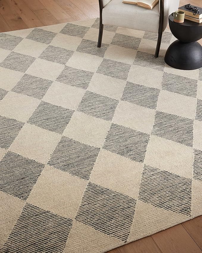Loloi Chris Loves Julia Francis Collection FRA-01 Beige/Charcoal 2'-3" x 3'-9" Accent Rug