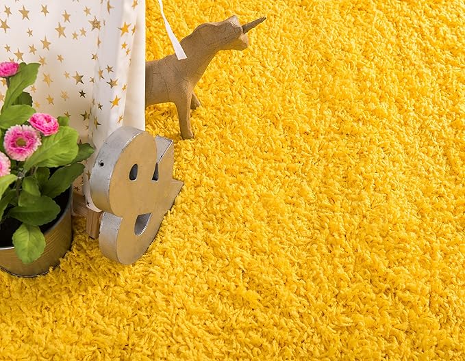Unique Loom Solid Shag Collection Area Rug (2' 6" x 16' 5" Runner, Tuscan Sun Yellow)