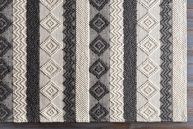 Mark&Day Wool Rugs, 5x7 Selmien Cottage Charcoal Area Rug, White Beige Black Carpet for Living Room, Bedroom or Kitchen (5' x 7'6")