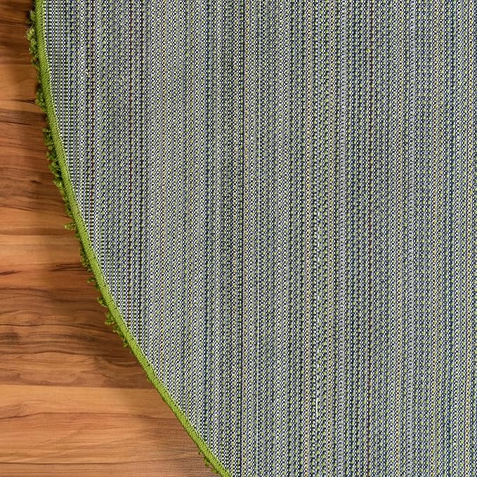 Unique Loom Solid Shag Collection Area Rug (5' 3" x 8' Oval, Grass Green)
