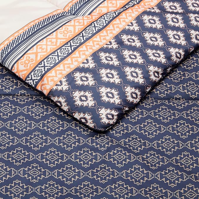 Amazon Basics Lightweight Microfiber Comforter Sets, 3-Pieces, Geometrics, Full/Queen