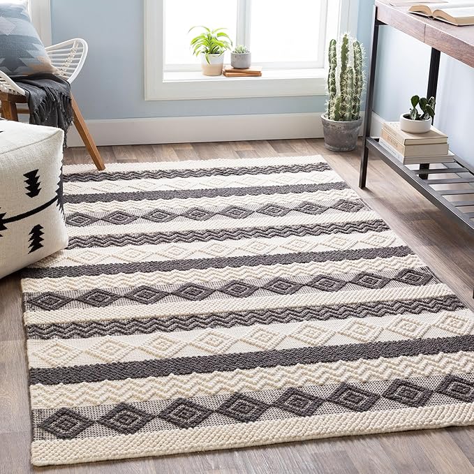 Mark&Day Wool Rugs, 5x7 Selmien Cottage Charcoal Area Rug, White Beige Black Carpet for Living Room, Bedroom or Kitchen (5' x 7'6")