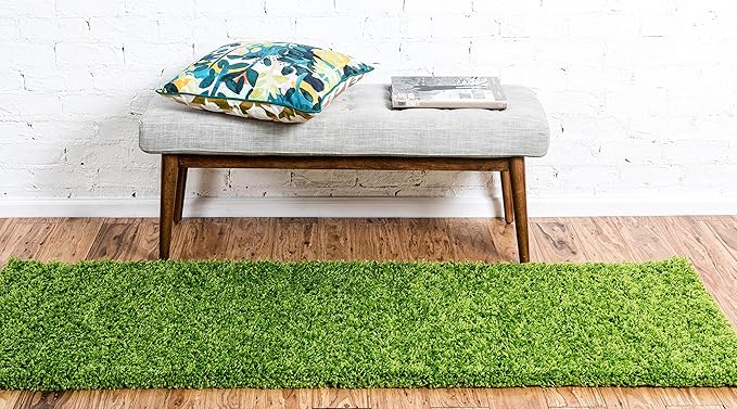 Unique Loom Solid Shag Collection Area Rug (2' 7" x 10' Runner Grass Green)